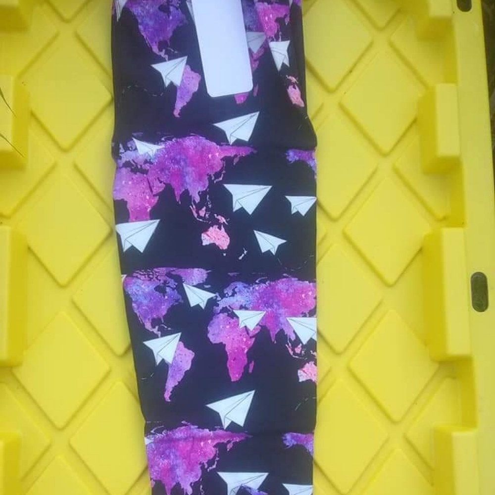 Paper airplane tc legging